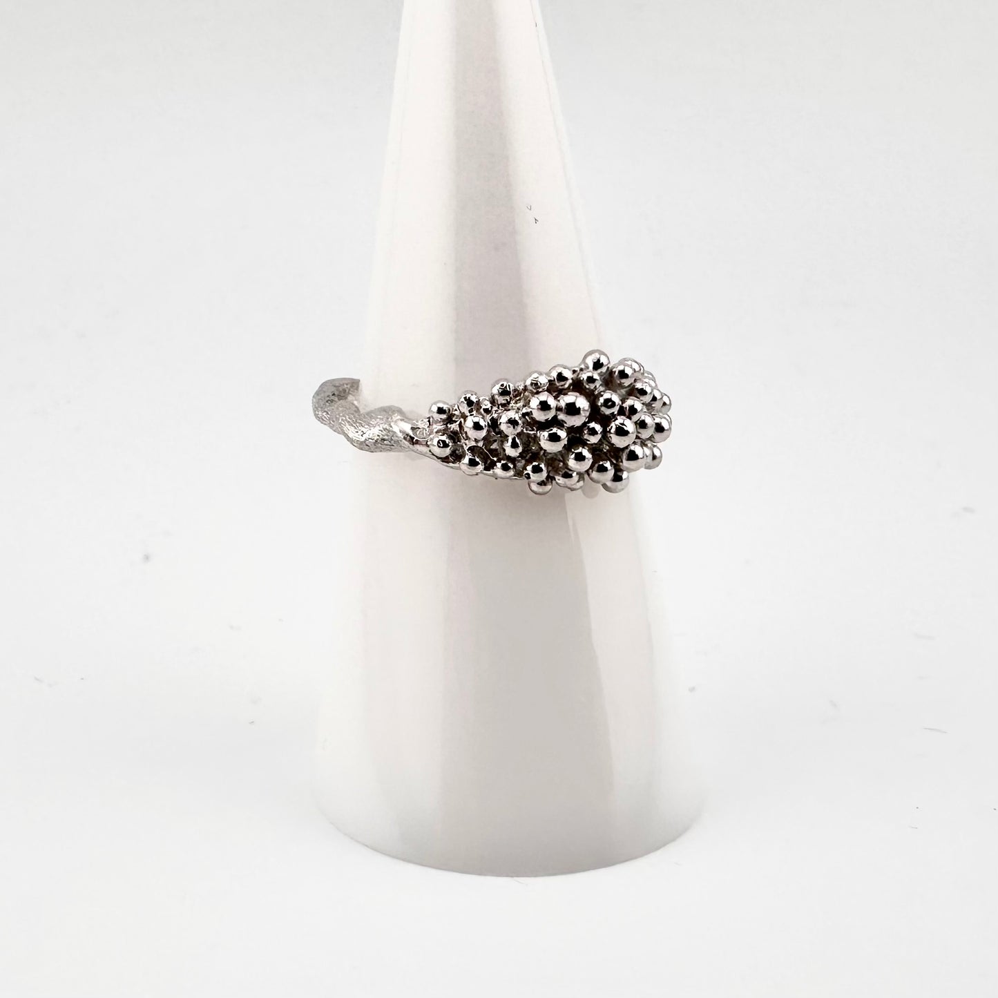 Twisty Bubble Cluster Ring
