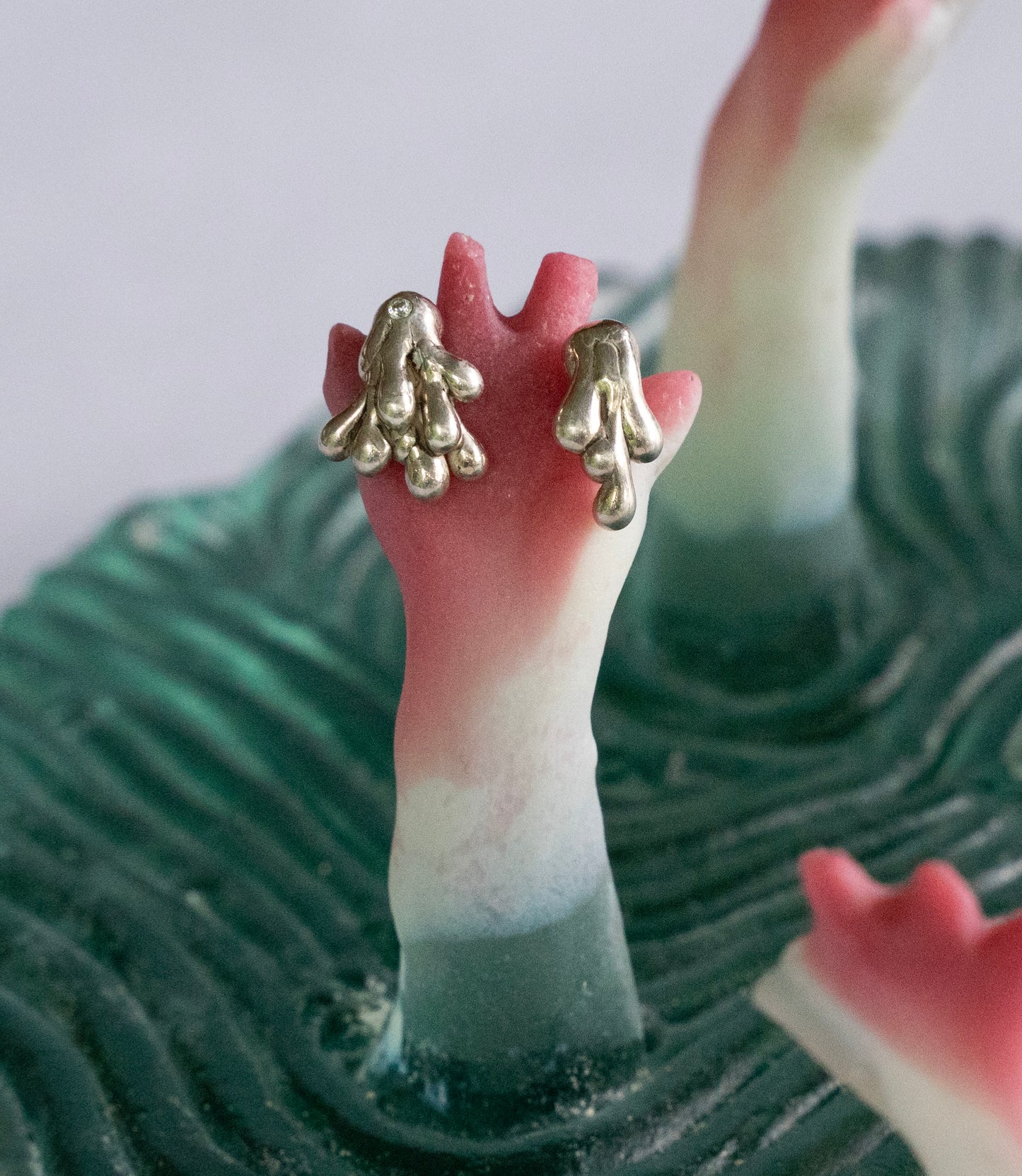 Lobe drip (single) - in exhibition, will be available again June 1