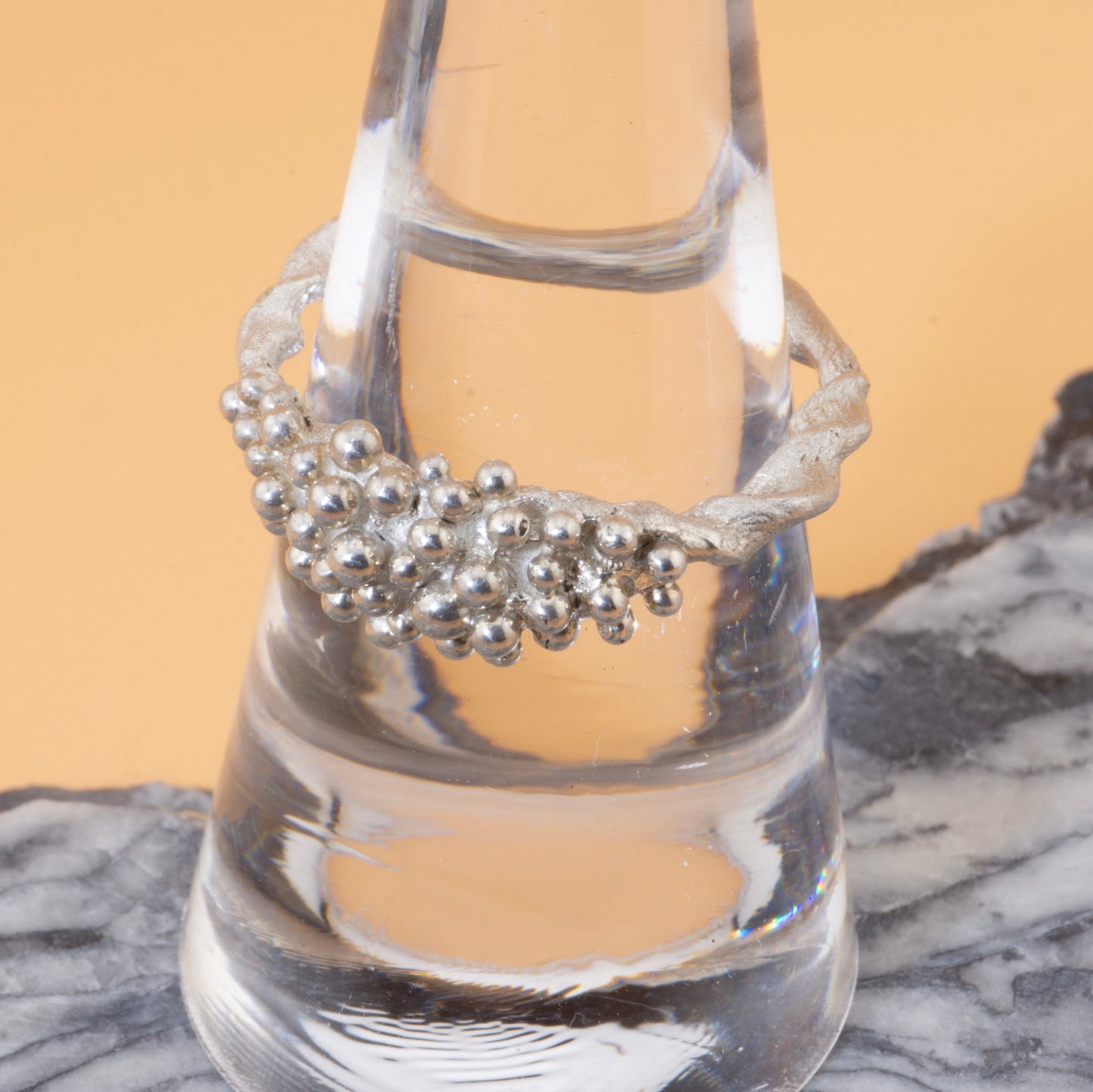 Twisty Bubble Cluster Ring