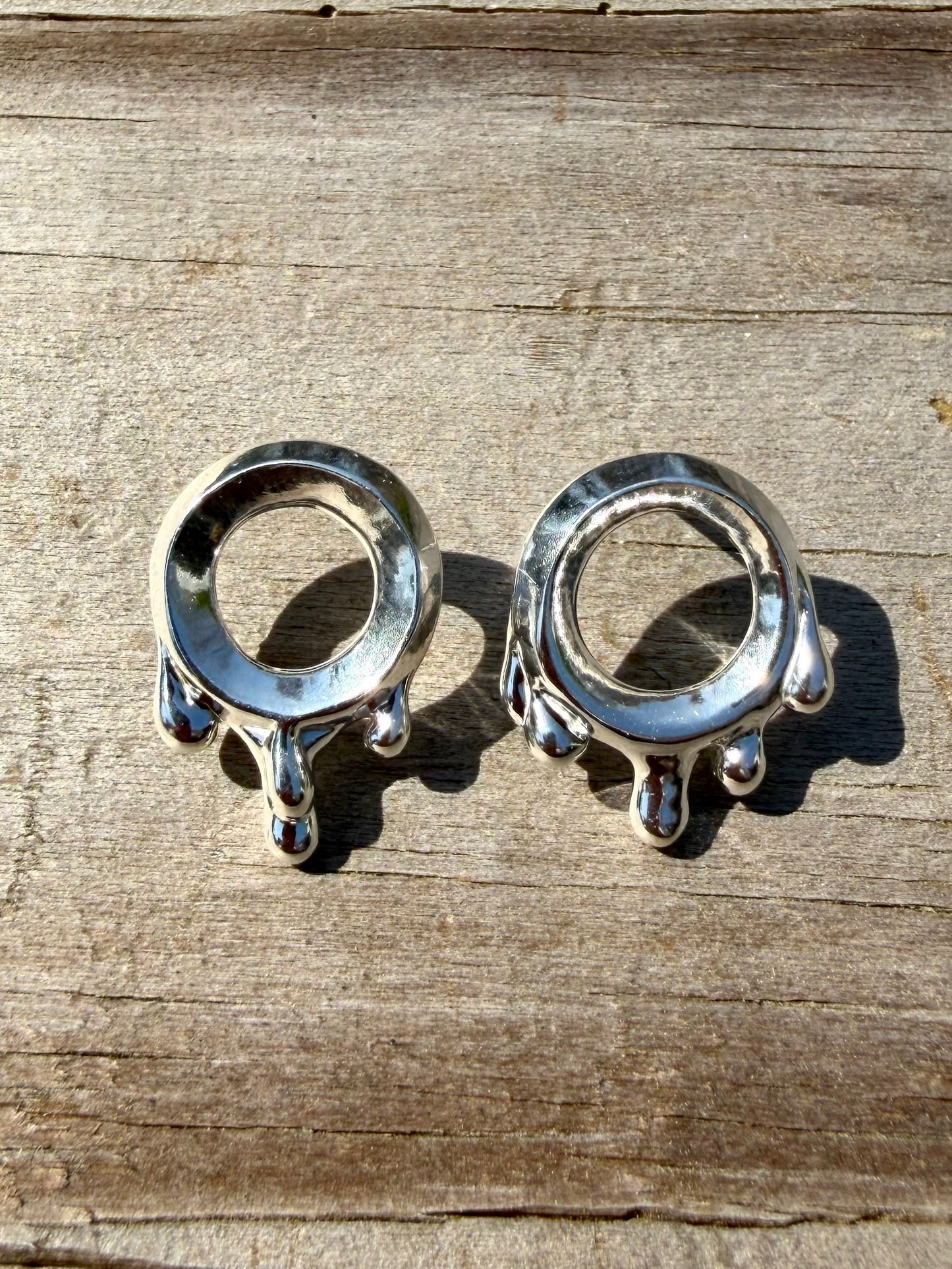 Oozies earrings