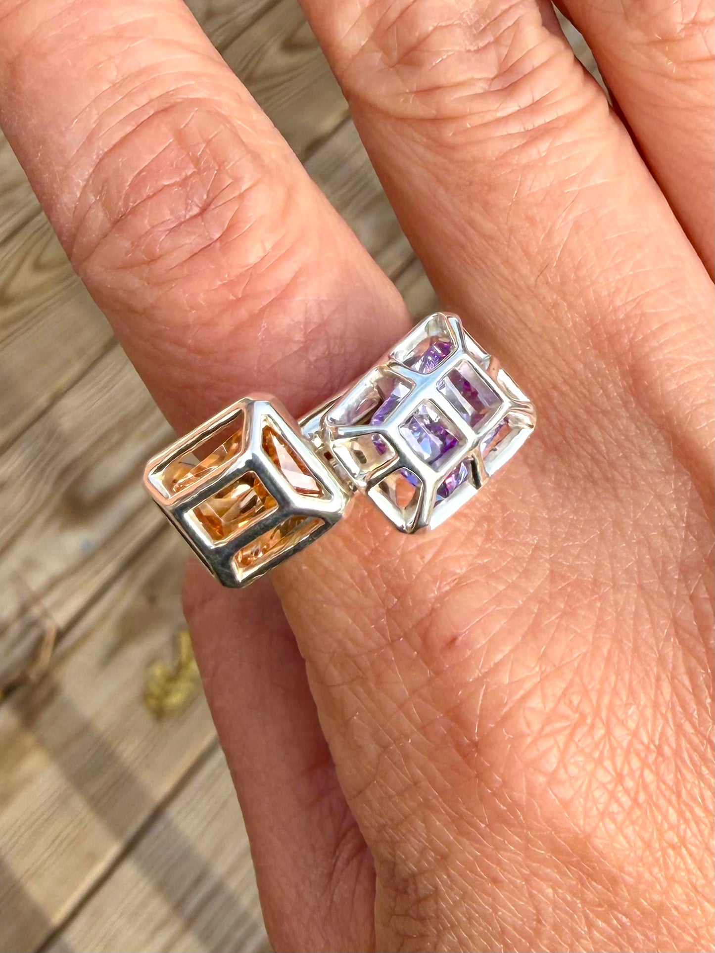 Encapsulated Gem Ring (Violet)