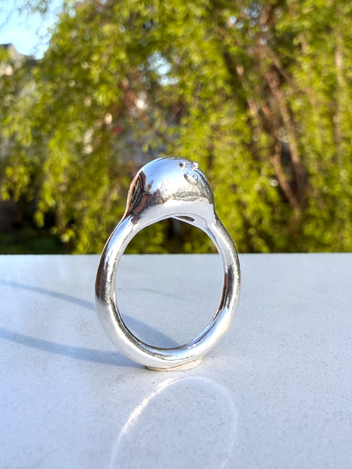 Carefree ring