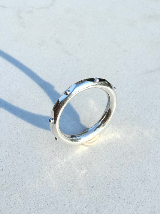 Stanza ring