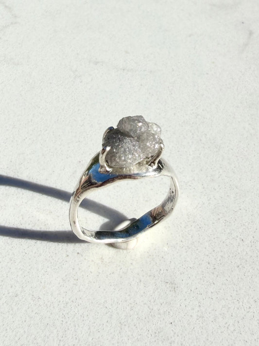 Rough diamond Venus ring