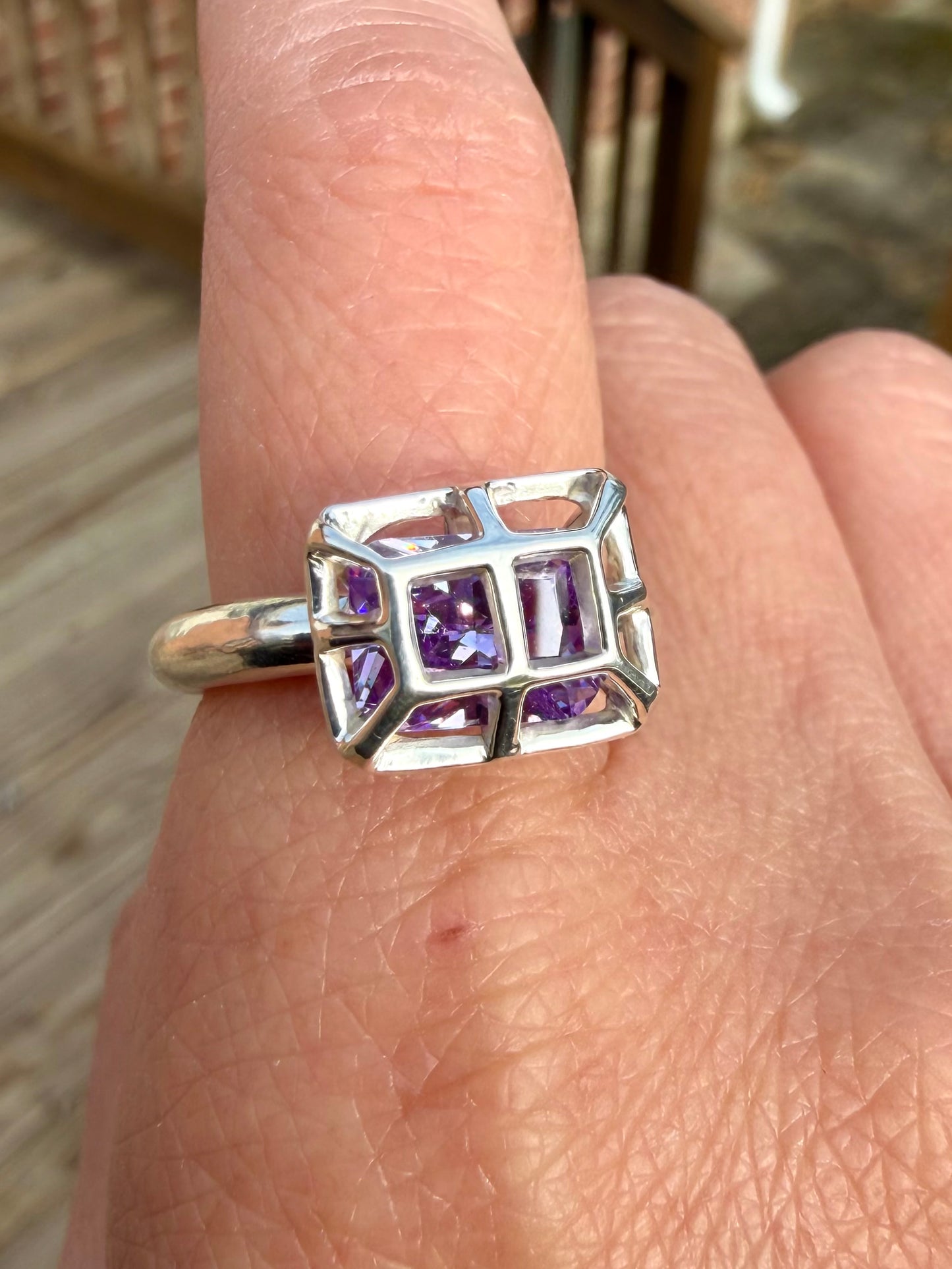 Encapsulated Gem Ring (Violet)