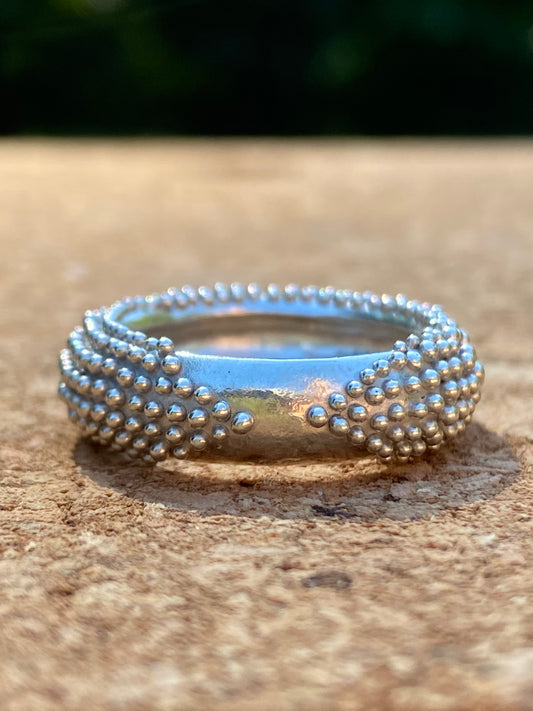 Double V Dot Dot Dot Ring
